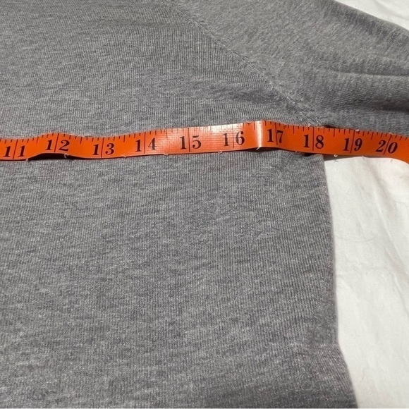 NWT cotton blend grey sweater size medium - Picture 6 of 10